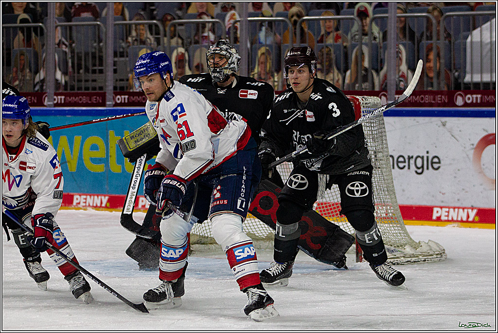 PENNY DEL;  Koelner Haie - Adler Mannheim; Koeln, 08.04.2021